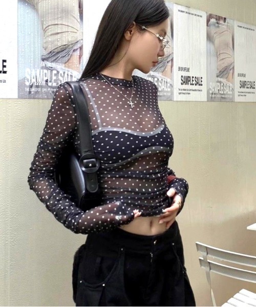 SHEENA(シーナ)の「ドット柄シアートップス(Tシャツ/カットソー・レディース・ブラック・M)」の8枚目の写真