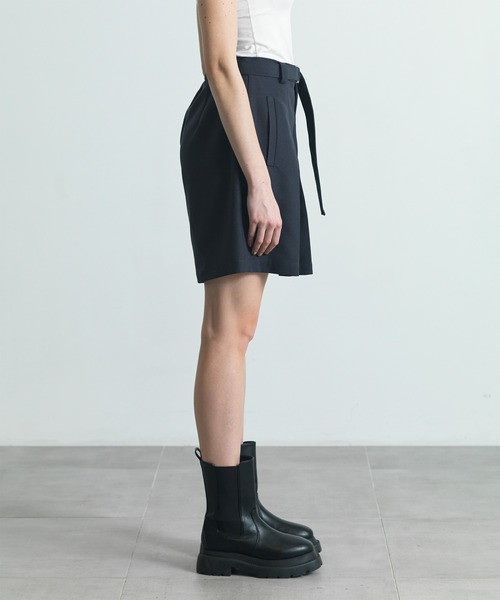 CITY TOKYO（シティトウキョウ）の「【CITY TOKYO/シティートウキョウ】ベルテッドハーフパンツ（その他パンツ・レディース・ベージュ・2/1）」の11枚目の写真