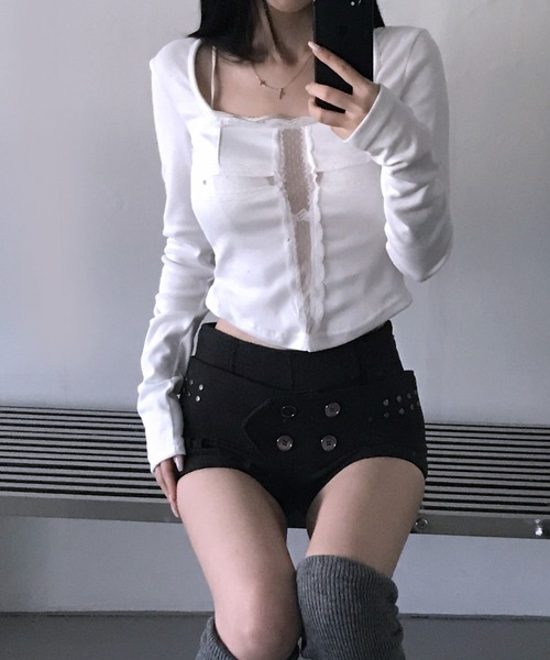 THEAIRTOWN(ジエアタウン)の「milk lace cross crop top(Tシャツ/カットソー・レディース・ブラック/ホワイト・FREE)」の7枚目の写真