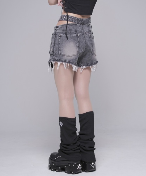 REFLEM(レフレム)の「『REFLEM/レフレム』クロスベルトデニムショーツ(デニムパンツ・レディース・グレー/ブラック・M/S)」の5枚目の写真