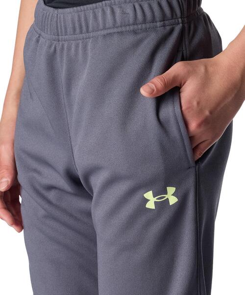UNDER ARMOUR(アンダーアーマー)の「UAカラーブロック ビッグロゴ トラックスーツ(トレーニング/キッズ)(その他トップス・キッズ・グレー×ホワイト・140cm/150cm/160cm)」の9枚目の写真