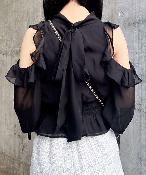 INGNI(イング)の「2Wayリボン肩あきフリル長袖ブラウス(シャツ/ブラウス・レディース・オフホワイト/ブラック/ピンクベージュ・M)」の18枚目の写真