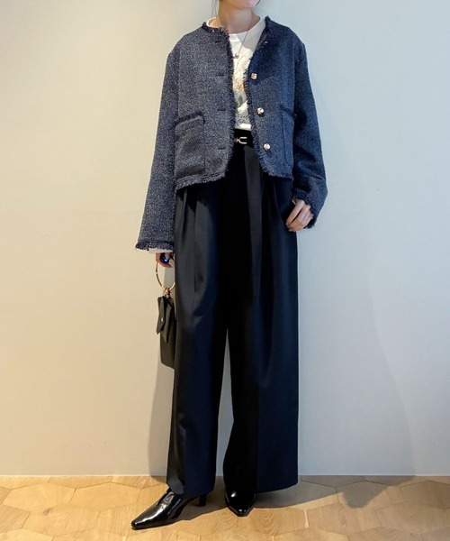 mysty woman(ミスティウーマン)の「ガーデンフラワーLSTEE 659253(Tシャツ/カットソー・レディース・オフホワイト/チャコールグレー/ベージュ・FREE)」の19枚目の写真