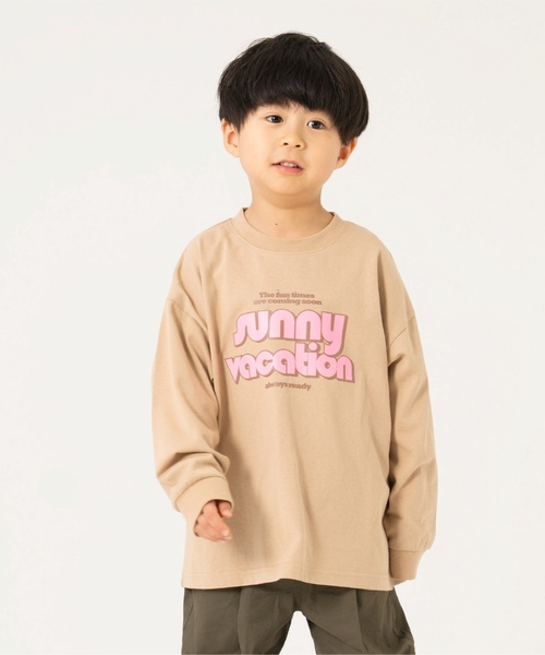 and D. petit main（アンドディープティマイン）の「【親子リンク】【綿100%】【365D.】ストリートロゴ長袖Tシャツ（Tシャツ/カットソー・キッズ・カーキ/ネイビー/チャコール/ピンク/ホワイト/ベージュ系その他・130cm/90cm/110cm/120cm/140cm/100cm）」の7枚目の写真