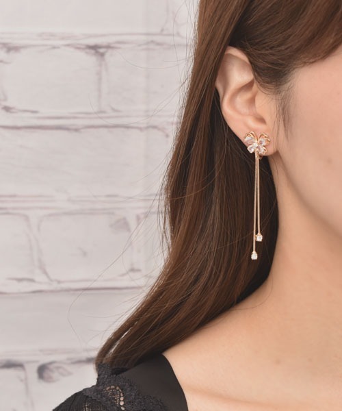 VIBGYOR Women（ヴィブジョー　ウィメン）の「【float】クリスタル バタフライ ロング ドロップ イヤリング（イヤリング・レディース・シルバー/ゴールド・FREE）」の2枚目の写真