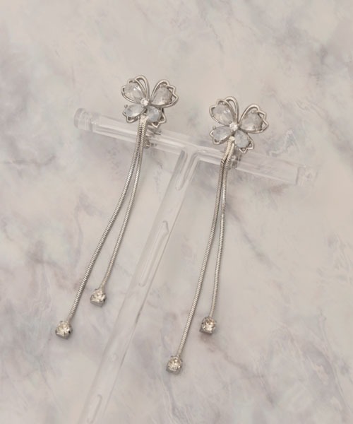 VIBGYOR Women（ヴィブジョー　ウィメン）の「【float】クリスタル バタフライ ロング ドロップ イヤリング（イヤリング・レディース・シルバー/ゴールド・FREE）」の4枚目の写真