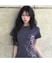 LUVISTRUE（ラヴイズトゥルー）の「EL LUVISTRUE LOGO TEE(CHARCOAL)（Tシャツ/カットソー）」