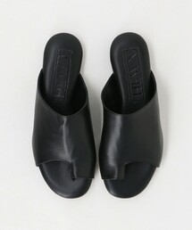 HEWN（ヒューン）の「【別注】＜HEWN＞THONG フラットサンダル（サンダル）」