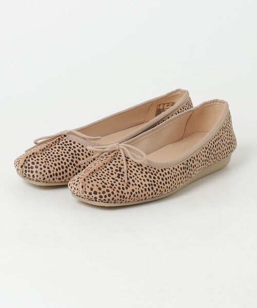 Clarks(クラークス)の「クラークス Freckle Ice フレックルアイス バレエシューズ(バレエシューズ・レディース・レオパード/ホワイト・45/40/35/55/50/30)」の13枚目の写真