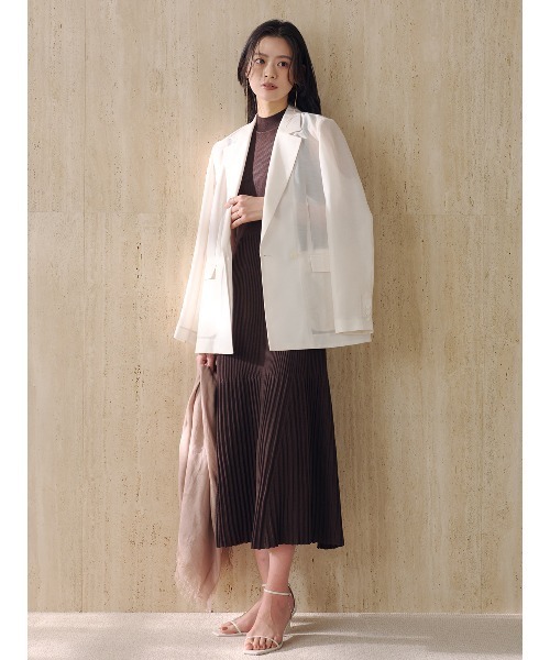 anuans（アニュアンス）の「エアリーシアーダブルジャケット（テーラードジャケット・レディース・アイボリー/ブラック/サックスブルー/ピンク・SMALL/MEDIUM）」の8枚目の写真