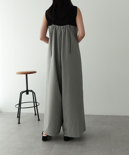 YECCA VECCA（イェッカヴェッカ）の「ラッフルキャミオールインワン（サロペット/オーバーオール・レディース・ブラック/グレー・FREE）」の8枚目の写真