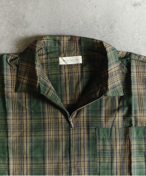 many men many mind（メニーメンメニーマインド）の「MANYMENMANYMINDS / シアーコットンチェック/ZIPシャツ（シャツ/ブラウス・メンズ・ベージュ/グリーン・LARGE）」の6枚目の写真