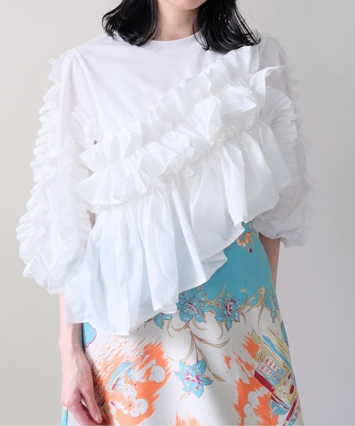 DOLLUPOOPS(ドールアップウップス)の「Volume Frill Top(ボリュームフリルトップス)(Tシャツ/カットソー・レディース・オフホワイト/ブラック・FREE)」の1枚目の写真