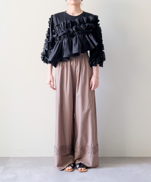 DOLLUPOOPS(ドールアップウップス)の「Volume Frill Top(ボリュームフリルトップス)(Tシャツ/カットソー・レディース・オフホワイト/ブラック・FREE)」の8枚目の写真