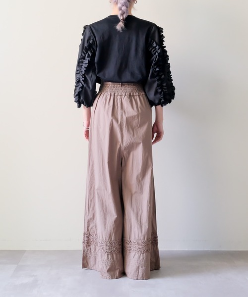 DOLLUPOOPS(ドールアップウップス)の「Volume Frill Top(ボリュームフリルトップス)(Tシャツ/カットソー・レディース・オフホワイト/ブラック・FREE)」の10枚目の写真
