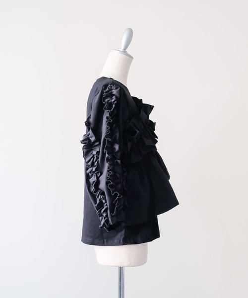 DOLLUPOOPS(ドールアップウップス)の「Volume Frill Top(ボリュームフリルトップス)(Tシャツ/カットソー・レディース・オフホワイト/ブラック・FREE)」の12枚目の写真