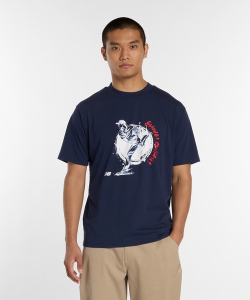 NEW BALANCE(ニューバランス)の「大谷翔平グラフィックTシャツ1(Tシャツ/カットソー・メンズ・ホワイト/ネイビー・SMALL/MEDIUM/LARGE/X-LARGE/XX-LARGE/XXX-LARGE)」の2枚目の写真