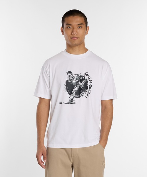 NEW BALANCE(ニューバランス)の「大谷翔平グラフィックTシャツ1(Tシャツ/カットソー・メンズ・ホワイト/ネイビー・SMALL/MEDIUM/LARGE/X-LARGE/XX-LARGE/XXX-LARGE)」の1枚目の写真
