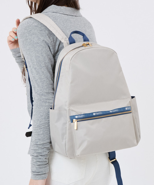 LeSportsac（レスポートサック）の「PRIMARY BACKPACK サンドベージュ（バックパック/リュック・レディース・ベージュ・FREE）」の3枚目の写真