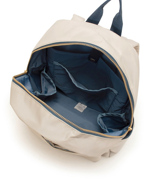 LeSportsac（レスポートサック）の「PRIMARY BACKPACK サンドベージュ（バックパック/リュック・レディース・ベージュ・FREE）」の8枚目の写真