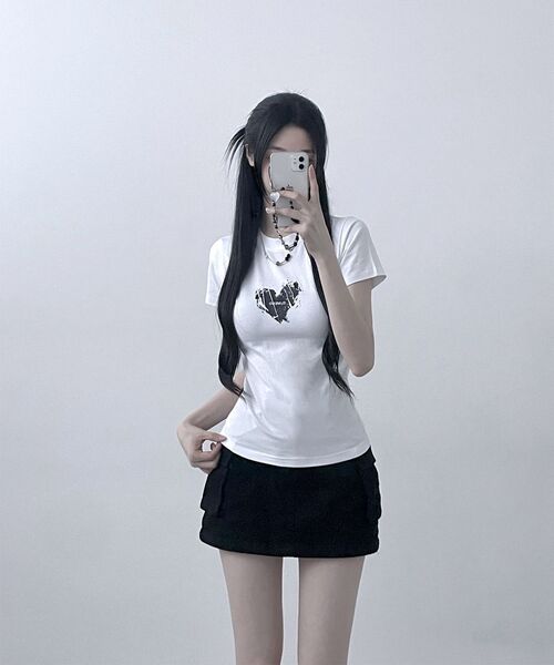 ELIMENO(エリメノ)の「EL ランジハート スリムフィット 半袖Tシャツ 2カラー(Tシャツ/カットソー・レディース・ホワイト/ブラック・1/2/3)」の7枚目の写真