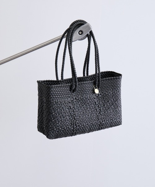 SALON adam et rope'（サロン アダム エ ロペ）の「【Letra（レトラ）for SALON】PRAYA short XS / ロングハンドル（トートバッグ・レディース・ホワイト系その他4/ブラック・FREE）」の8枚目の写真