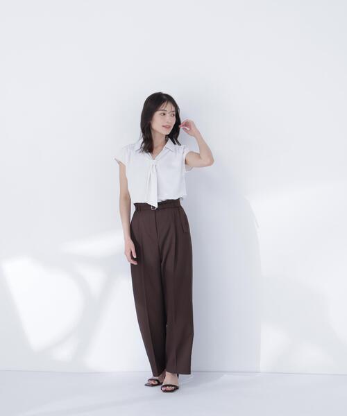 NATURAL BEAUTY BASIC(ナチュラルビューティーベーシック)の「スキッパータイブラウス(シャツ/ブラウス・レディース・オフホワイト/ブルー/イエロー/ネイビー・SMALL/MEDIUM)」の6枚目の写真