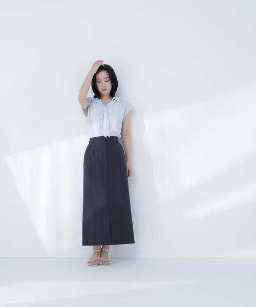 NATURAL BEAUTY BASIC（ナチュラルビューティーベーシック）の「スキッパータイブラウス（シャツ/ブラウス・レディース・オフホワイト/ブルー/イエロー/ネイビー・SMALL/MEDIUM）」の21枚目の写真