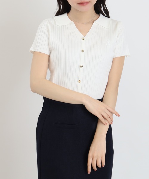 ASTORIA ODIER(アストリアオディール)の「ロゴ刺しゅうスキッパーポロ襟ニット(ニット/セーター・レディース・ホワイト/ライトグレー/ベージュ/ネイビー/ブラック・MEDIUM)」の9枚目の写真