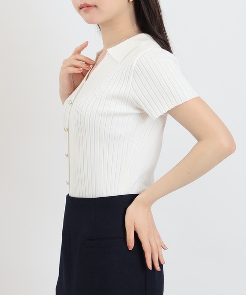 ASTORIA ODIER(アストリアオディール)の「ロゴ刺しゅうスキッパーポロ襟ニット(ニット/セーター・レディース・ホワイト/ライトグレー/ベージュ/ネイビー/ブラック・MEDIUM)」の10枚目の写真