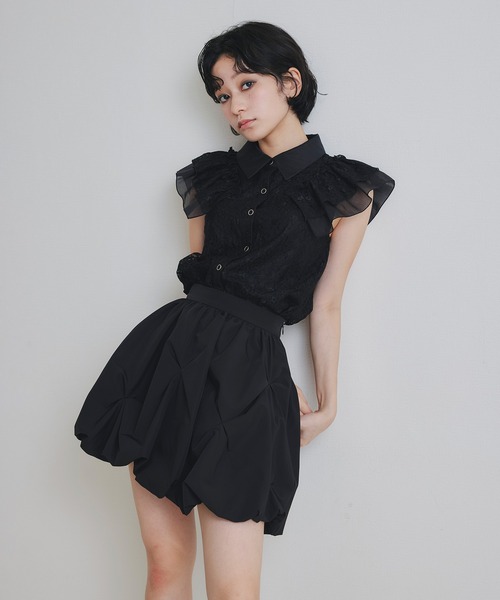 REDYAZEL(レディアゼル)の「ラメレースフリルノースリーブブラウス(シャツ/ブラウス・レディース・ベージュ/ブラック/オフホワイト・FREE)」の12枚目の写真