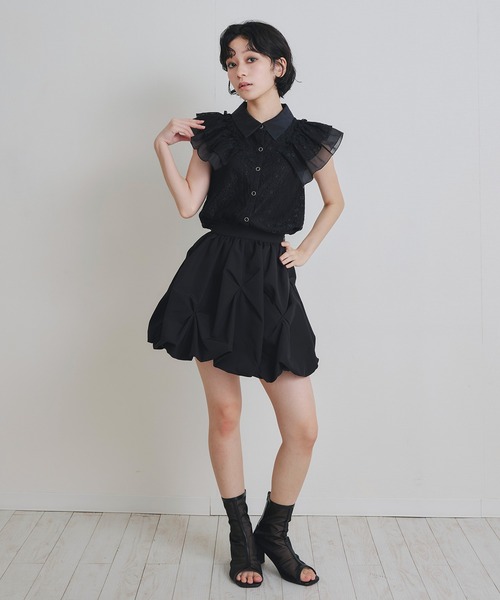 REDYAZEL(レディアゼル)の「ラメレースフリルノースリーブブラウス(シャツ/ブラウス・レディース・ベージュ/ブラック/オフホワイト・FREE)」の13枚目の写真