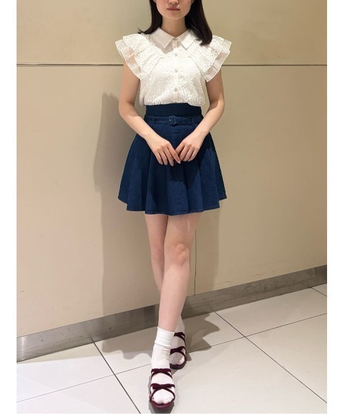 REDYAZEL(レディアゼル)の「ラメレースフリルノースリーブブラウス(シャツ/ブラウス・レディース・ベージュ/ブラック/オフホワイト・FREE)」の12枚目の写真