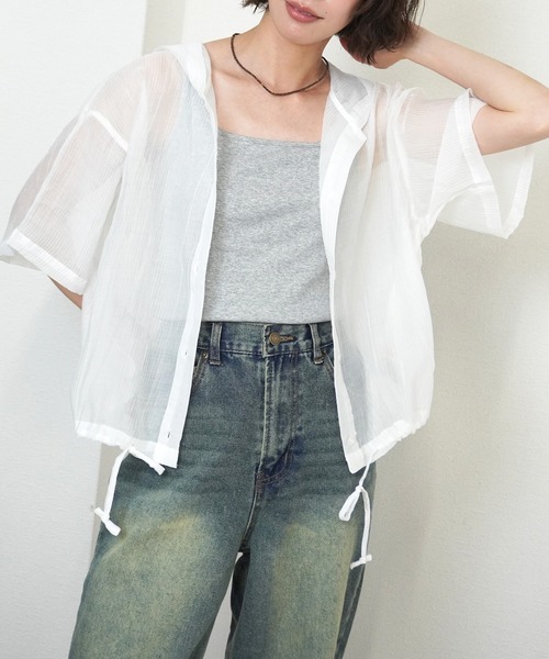 gossara（ゴサラ）の「【夏の羽織りにおすすめ】裾リボンフード付きシャツ（シャツ/ブラウス・レディース・チャコールグレー/ベージュ/オフホワイト・FREE）」の6枚目の写真