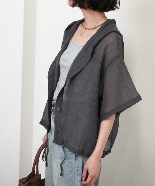 gossara（ゴサラ）の「【夏の羽織りにおすすめ】裾リボンフード付きシャツ（シャツ/ブラウス・レディース・チャコールグレー/ベージュ/オフホワイト・FREE）」の22枚目の写真