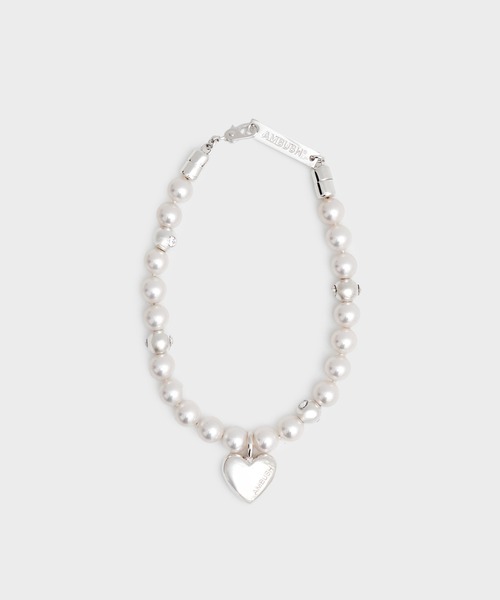 AMBUSH(アンブッシュ)の「【AMBUSH/アンブッシュ】HEART CHARM PEARL BRACELET(ブレスレット・メンズ・シルバー・1)」の1枚目の写真