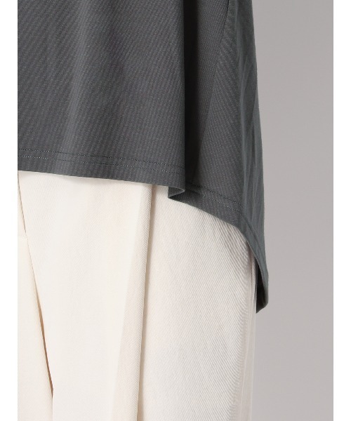 SUIT SQUARE(スーツスクエア)の「バックフレアTシャツ/半袖/ウォッシャブル/接触冷感/レーヨンストレッチポンチ(Tシャツ/カットソー・レディース・グレー/サックスブルー/ホワイト・FREE)」の20枚目の写真