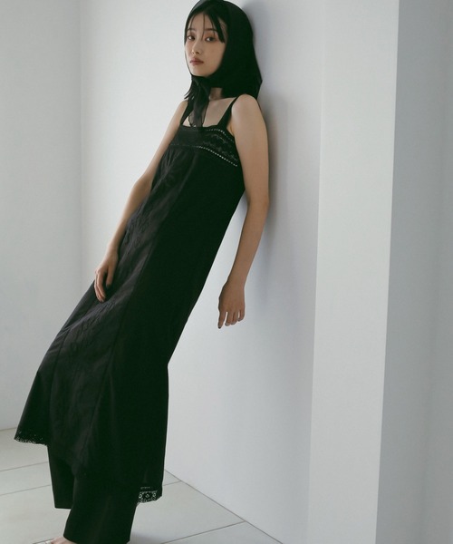 anuke(アンヌーク)の「Patchwork Lace Onepiece(ワンピース・レディース・ホワイト/ブラック・36inch/38inch)」の2枚目の写真