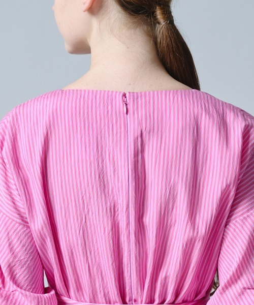 DOUBLE STANDARD CLOTHING(ダブルスタンダードクロージング)の「カシュクールボリュームスリーブワンピース(ワンピース・レディース・ピンク・36/38)」の9枚目の写真