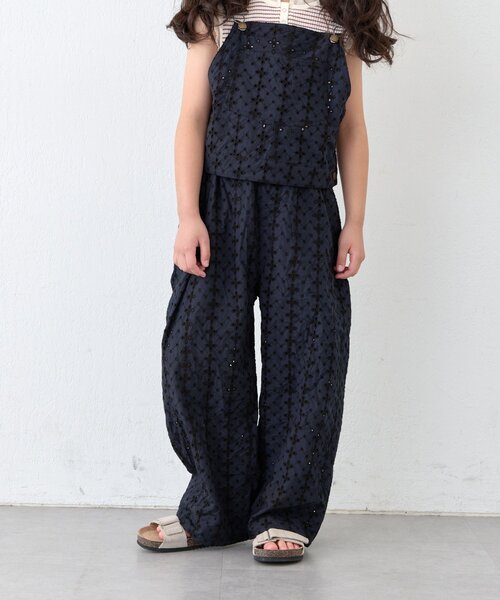 CIAOPANIC TYPY（チャオパニックティピー）の「【KIDS】サロペット風スカラップレースセットアップ（その他パンツ・キッズ・ブラック/ホワイト・110/130/150）」の14枚目の写真