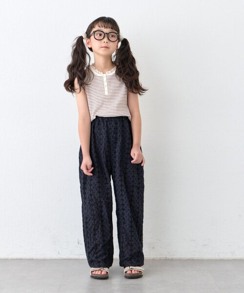 CIAOPANIC TYPY（チャオパニックティピー）の「【KIDS】サロペット風スカラップレースセットアップ（その他パンツ・キッズ・ブラック/ホワイト・110/130/150）」の10枚目の写真