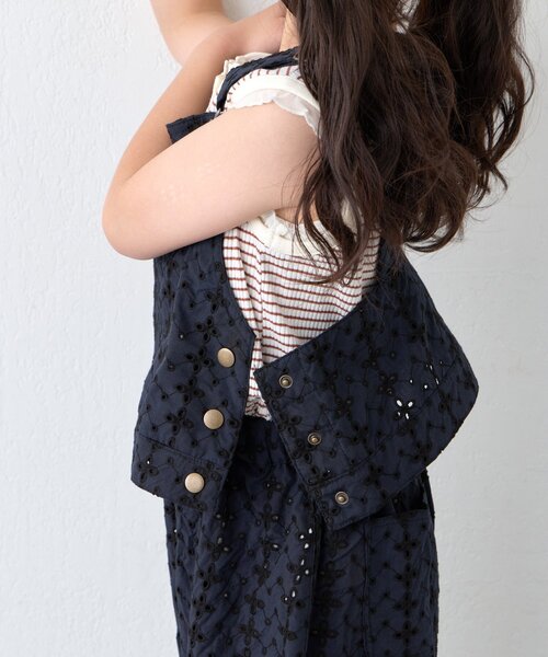 CIAOPANIC TYPY(チャオパニックティピー)の「【KIDS】サロペット風スカラップレースセットアップ(その他パンツ・キッズ・ブラック/ホワイト・110/130/150)」の13枚目の写真