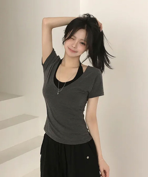 VIVID LADY(ビビッドレディー)の「ホルターネックドッキング 半袖Tシャツ(Tシャツ/カットソー・レディース・チャコールグレー/グレー/ブラック/ブルー・FREE)」の7枚目の写真
