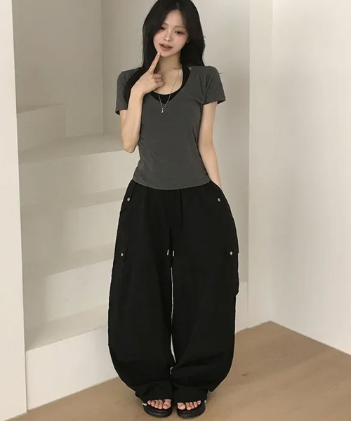 VIVID LADY(ビビッドレディー)の「ホルターネックドッキング 半袖Tシャツ(Tシャツ/カットソー・レディース・チャコールグレー/グレー/ブラック/ブルー・FREE)」の9枚目の写真