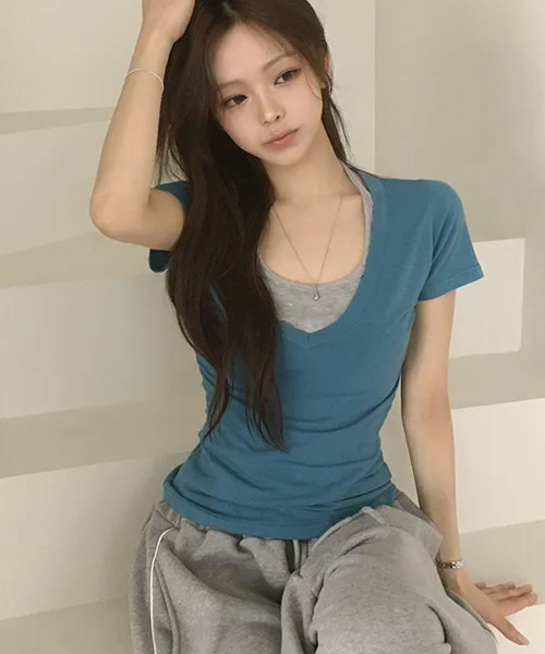 VIVID LADY(ビビッドレディー)の「ホルターネックドッキング 半袖Tシャツ(Tシャツ/カットソー・レディース・チャコールグレー/グレー/ブラック/ブルー・FREE)」の17枚目の写真