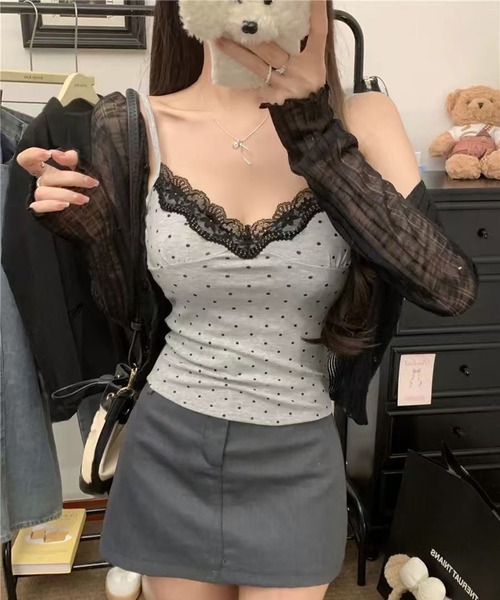 WESTSEA(ウエストシー)の「ドット柄 レースキャミソール カップ付き インナーキャミソール(キャミソール・レディース・グレー/ブラック/ホワイト・FREE)」の6枚目の写真