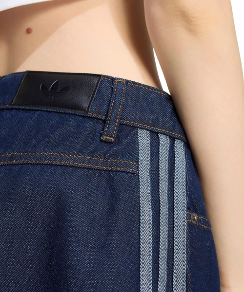 adidas(アディダス)の「adidas 3 STRIPES MINI SKIRT DENIM / アディダス 3 ストライプス ミニスカート デニム(デニムスカート・レディース・ダークインディゴブルー・M/S)」の8枚目の写真