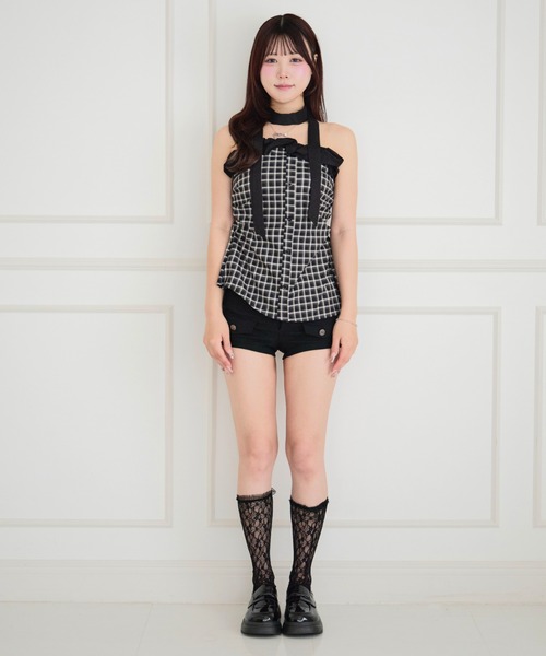 ALLuRing ChaRm(アリュリングチャーム)の「Frill & Strap Checkered Bustier-Style Top / フリル&ストラップチェック柄ビスチェ風トップス(チューブトップ・レディース・ブラック/ネイビー・FREE)」の8枚目の写真