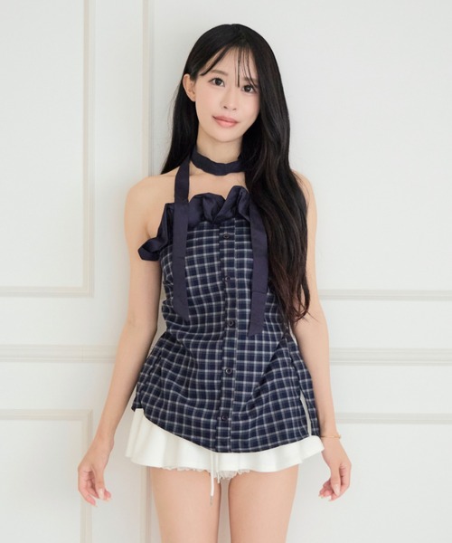 ALLuRing ChaRm(アリュリングチャーム)の「Frill & Strap Checkered Bustier-Style Top / フリル&ストラップチェック柄ビスチェ風トップス(チューブトップ・レディース・ブラック/ネイビー・FREE)」の11枚目の写真