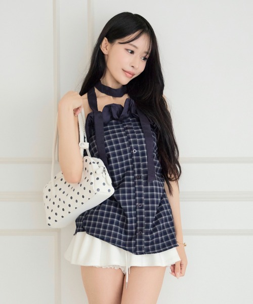 ALLuRing ChaRm(アリュリングチャーム)の「Frill & Strap Checkered Bustier-Style Top / フリル&ストラップチェック柄ビスチェ風トップス(チューブトップ・レディース・ブラック/ネイビー・FREE)」の12枚目の写真